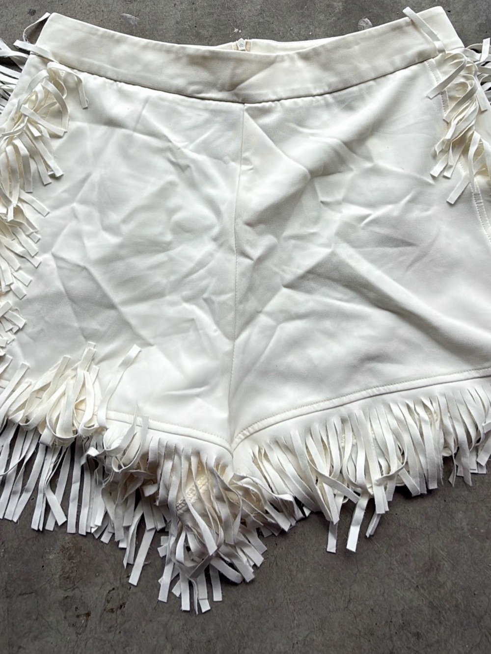 Fringed High-Waist Women's Shorts in Ivory